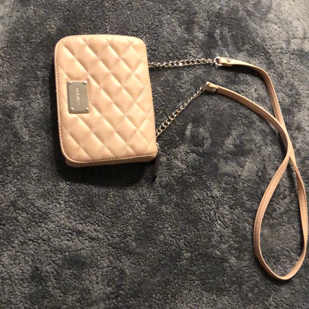 Nine West pink crossbody - Picture 2 of 6